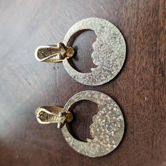 Vintage Floral Gold Tone Cloisonne Earrings 1 Inch - Picture 4 of 5